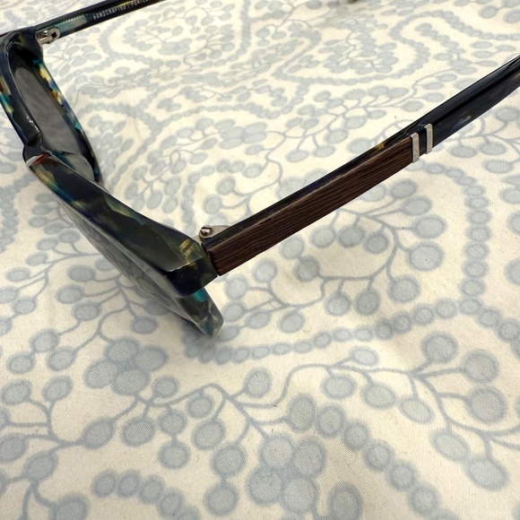 Brand New Shwood Bailey Sunglasses With Bag
